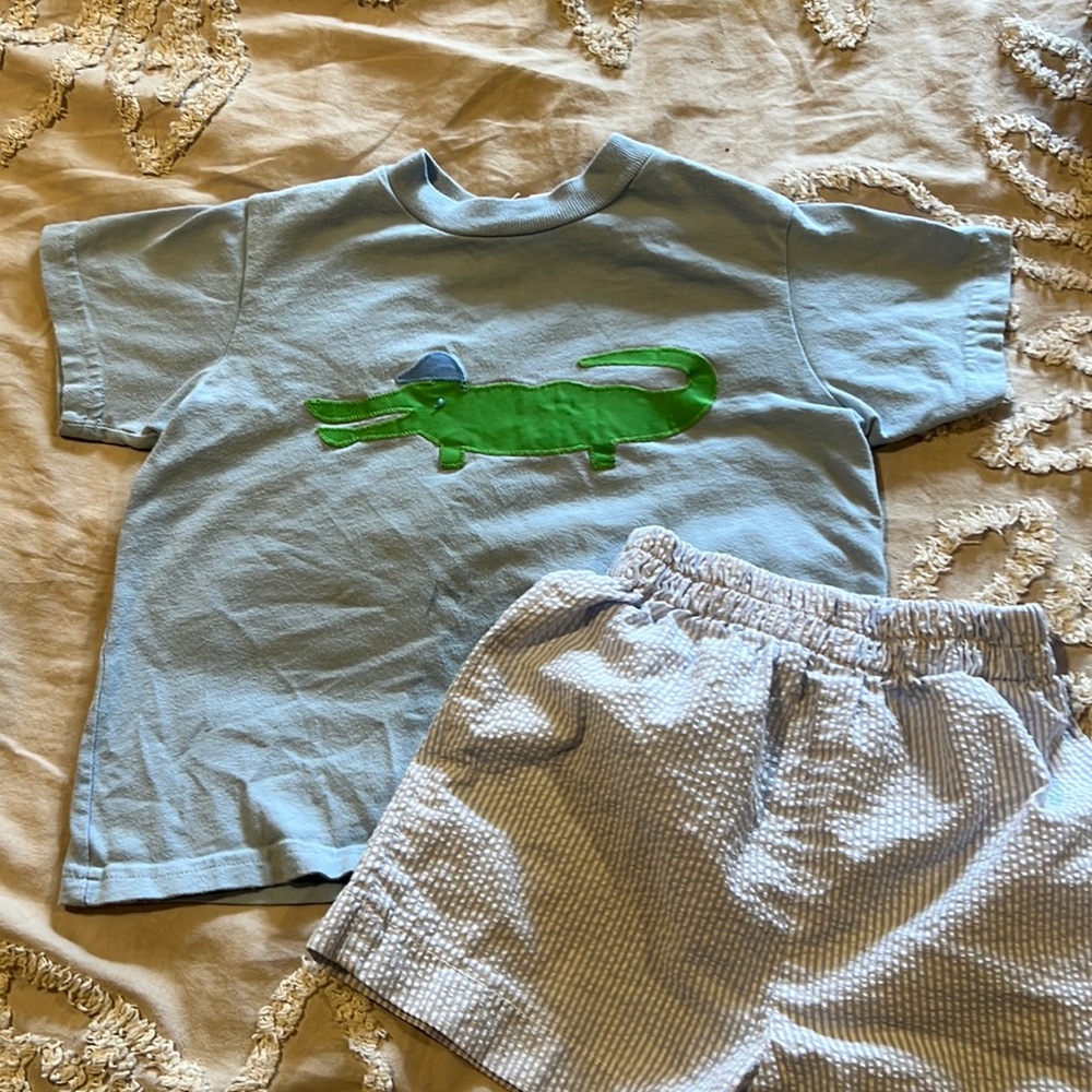 Boys matching funtasia too 4T alligator